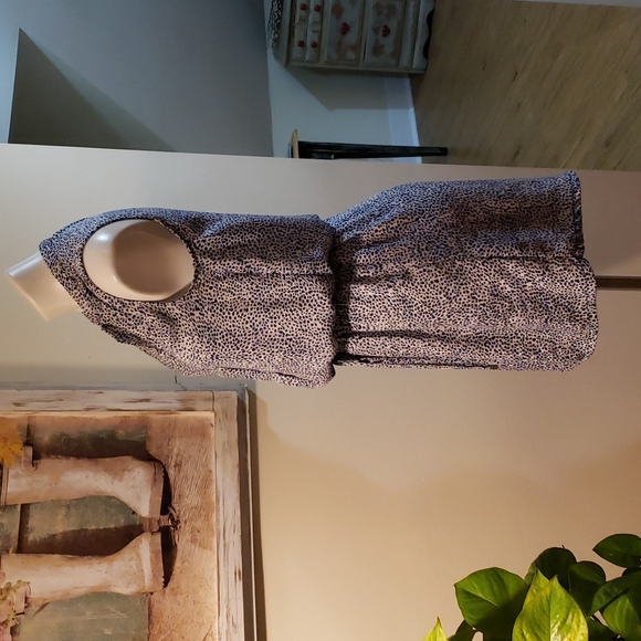 Dalia Dress - Picture 5 of 12